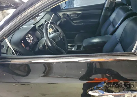 2016 Nissan Altima 2.5 из США, поврежденный, VIN 1N4AL3AP3GN384190